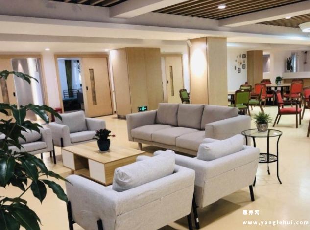 成都万晟社区爱照护长者照护之家