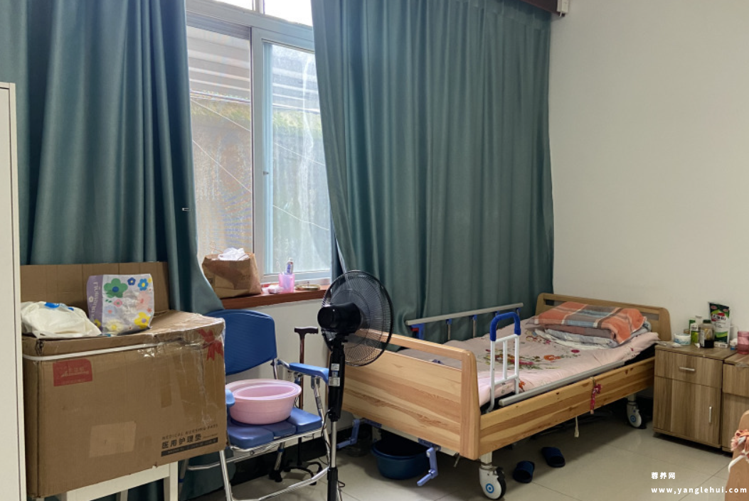 成都郫都区奎星楼社区养老驿站